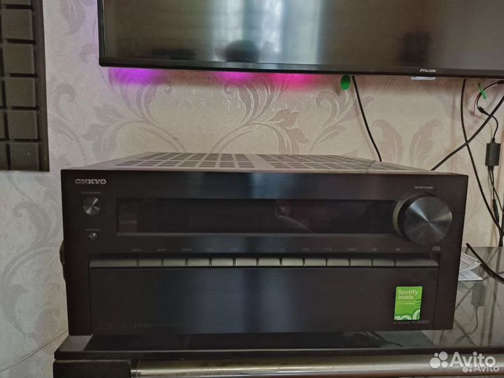Ресивер Onkyo TX-NR3010