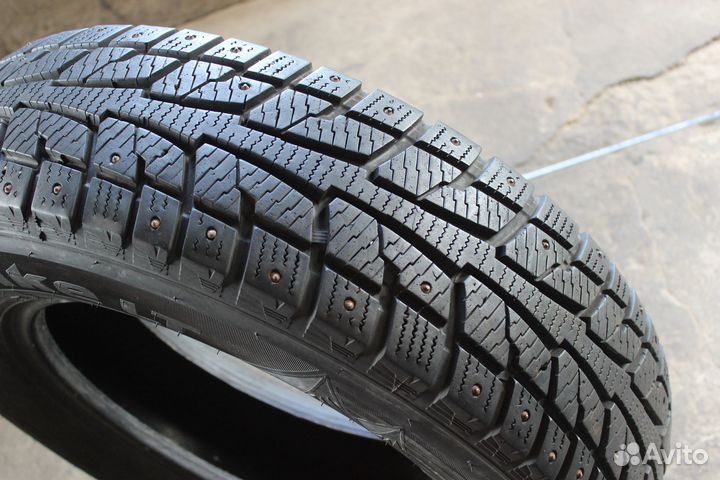 Hankook Winter I'Pike LT RW09 215/75 R16C 116R