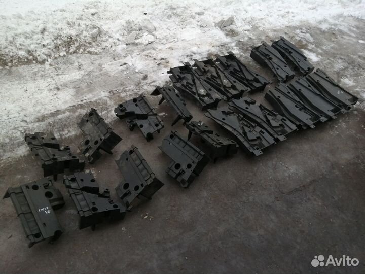 Пластик пола багажника BMW X5 e53