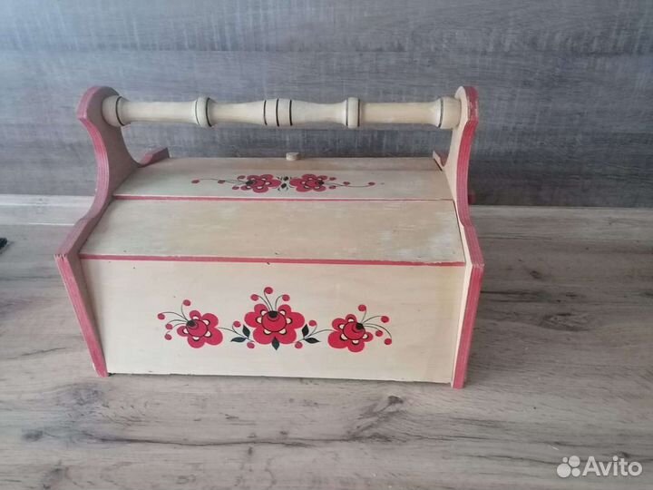 Хлебница деревянная