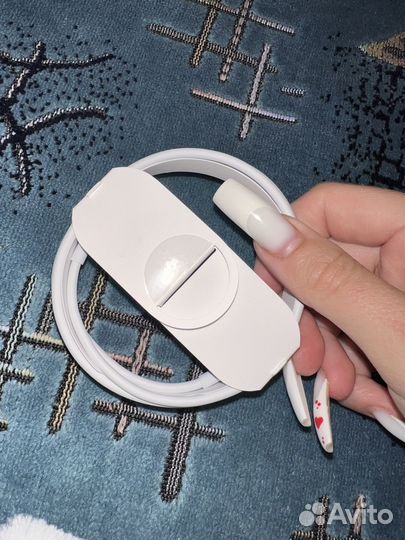 Оригинальный кабель iPhone