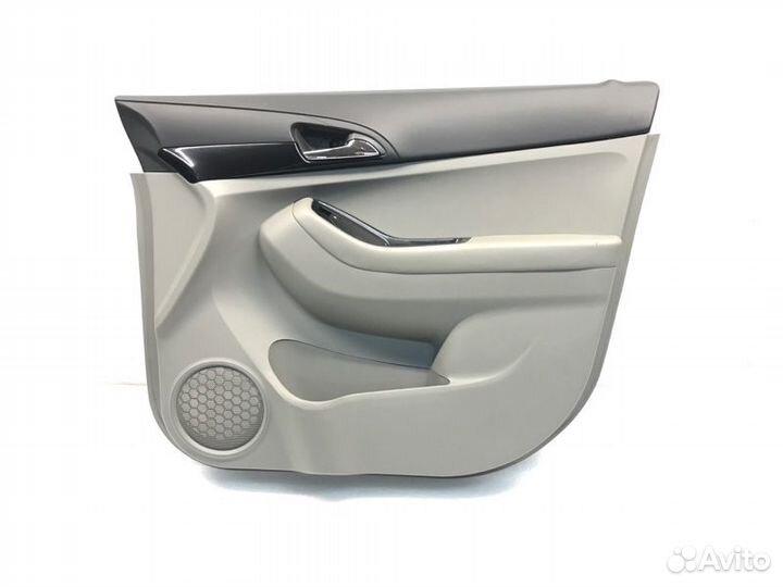 Обшивка двери передняя правая Chevrolet Orlando