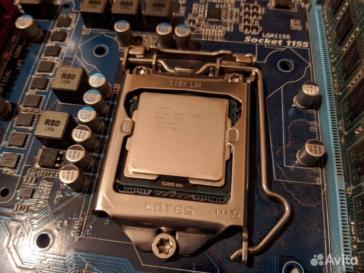 Материнская плата Gigabyte