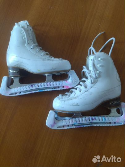 Фигурные коньки risport