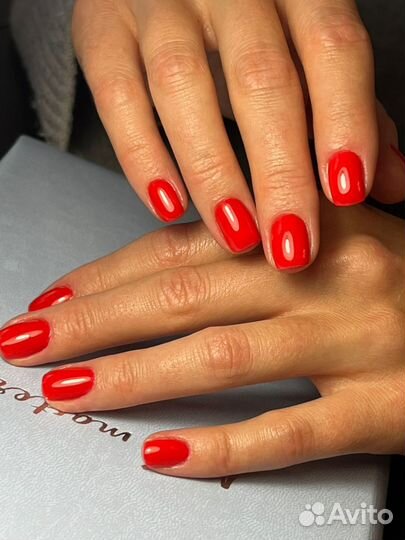 Маникюр и педикюр