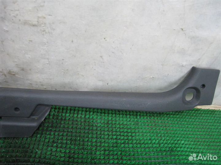Накладка порога переднего правого внутри Citroen