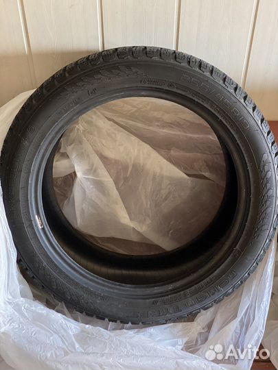 Nokian Tyres Hakkapeliitta 9 255/45 R19 104T