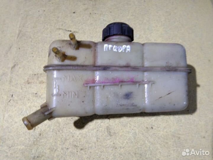 Расширительный бачок лада приора