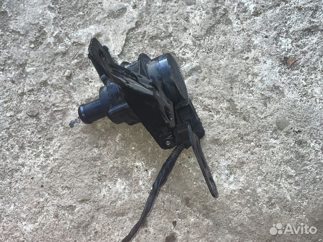 Насос антифриза дополнительный Volkswagen Golf 6