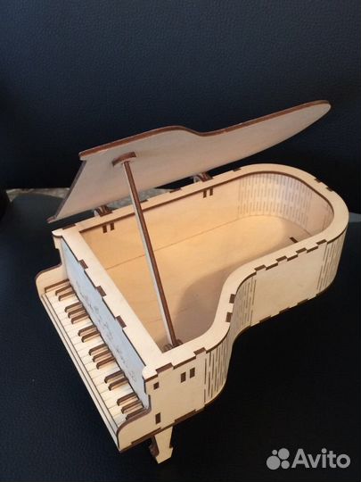 Коробочка пианино