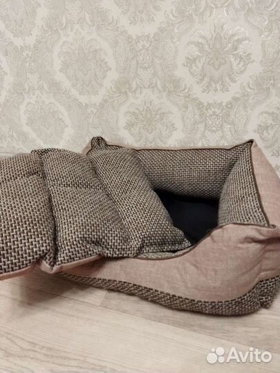 Лежанка для собак и кошек