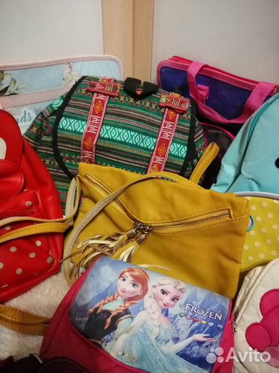 Детские сумки и рюкзаки пакетом
