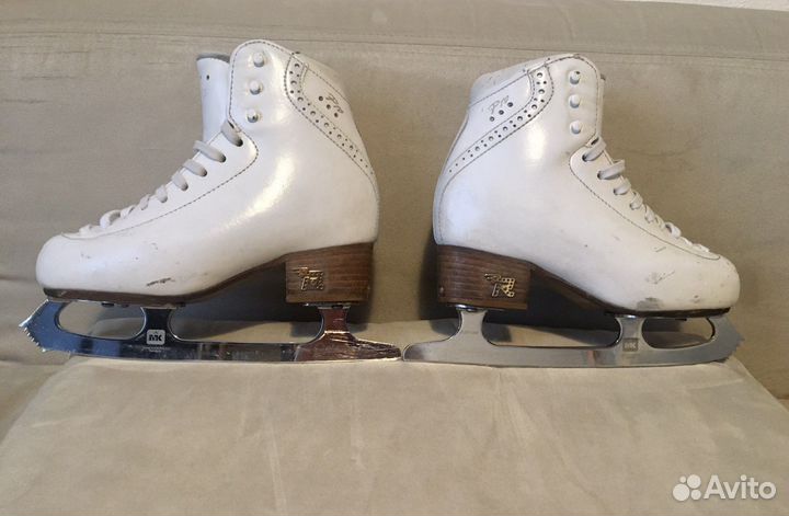 Фигурные коньки Risport RF3 Pro (Белые) р-р225