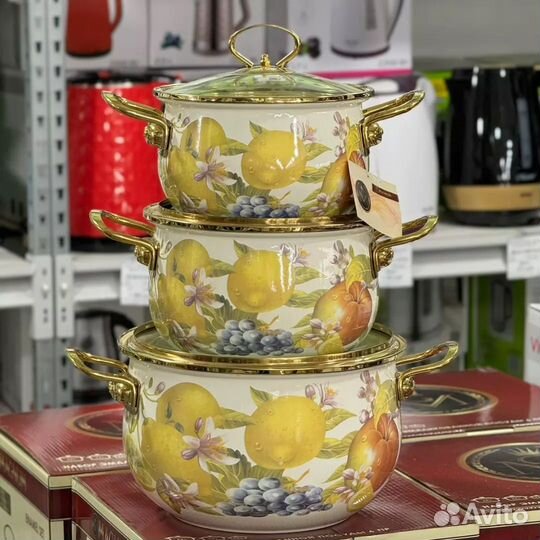 Набор кастрюль