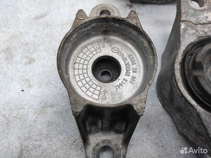 Опоры заднего амортизатора Mazda Cx-5