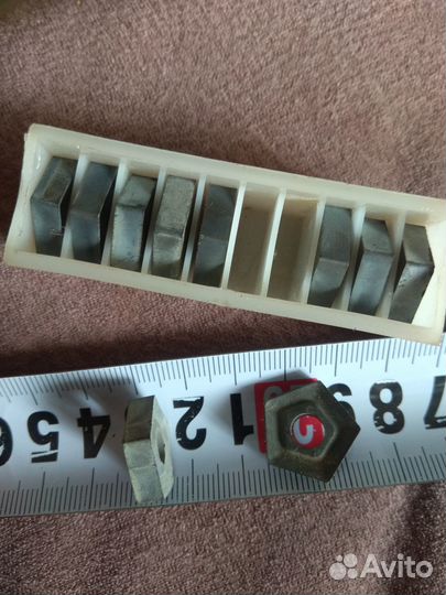 Пластины твердосплавные уп 203