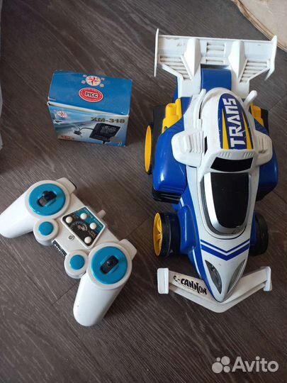 Автотрек и машинка на пульте управления