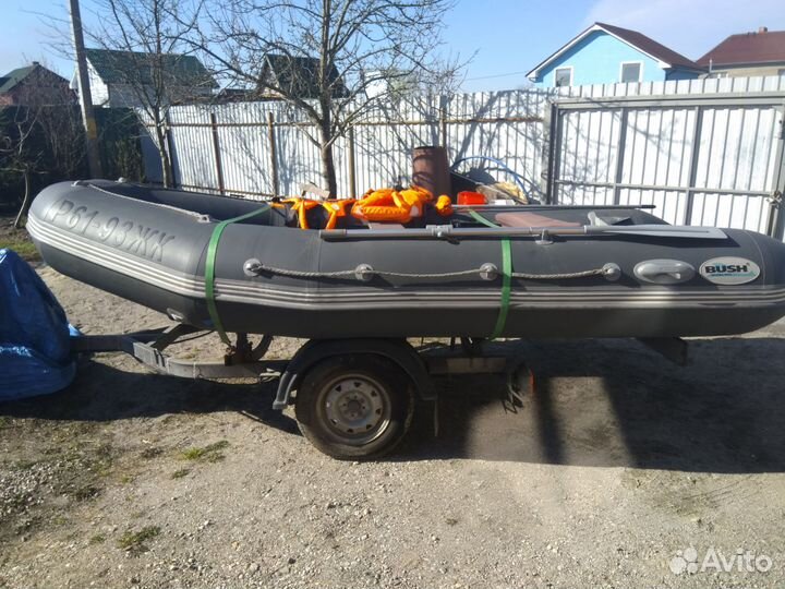 Лодка Bush, мотор, прицеп
