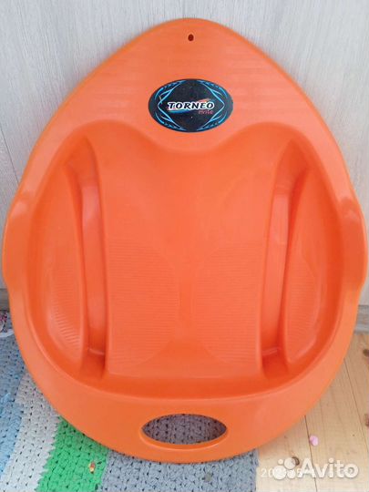 Надувной плотик 