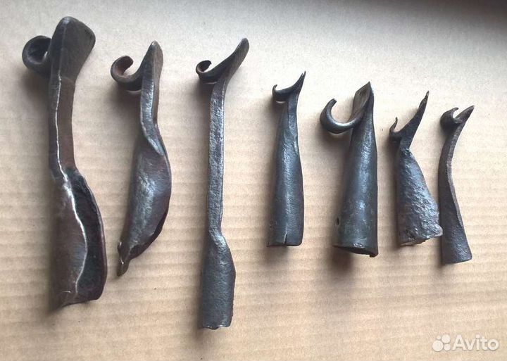 Старинный чапельник для сковороды