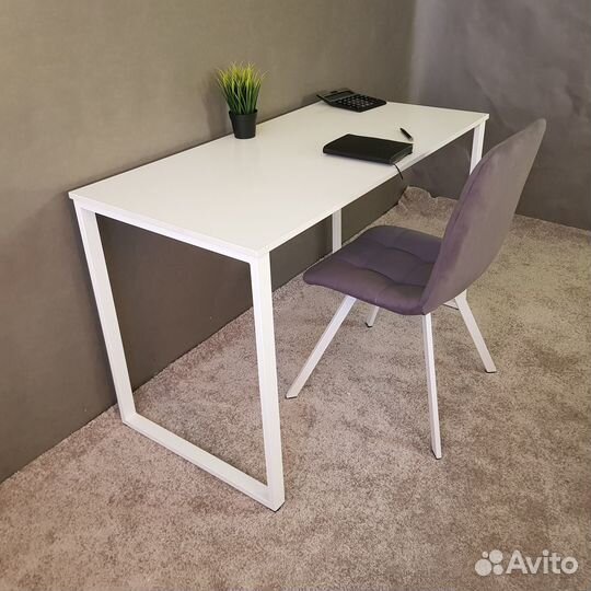 Письменный стол Лофт 120*60 см. Белые ножки