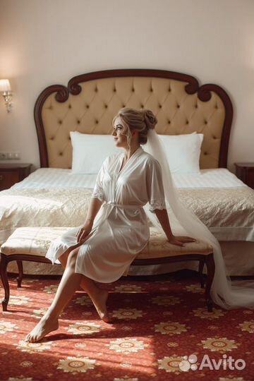 Женский белый халат