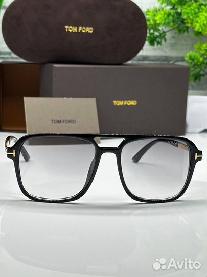 Солнцезащитные очки tom ford унисекс