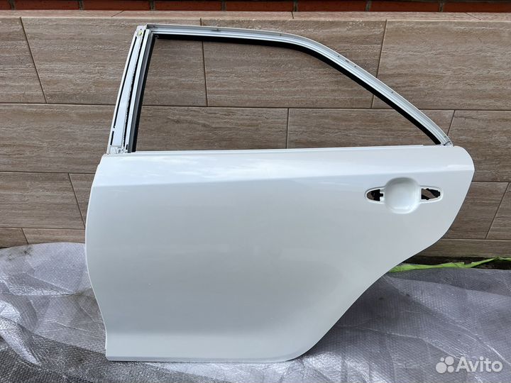 Дверь Камри 55 жемчуг левый