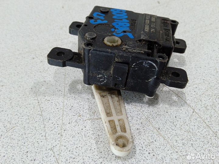 Моторчик заслонки печки 0638001030