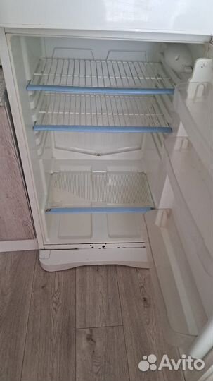 Холодильник indesit