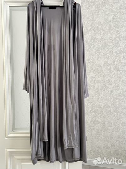 Серая мантия с капюшоном