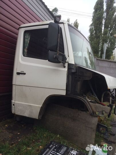 Кабина Mercedes Vario 814