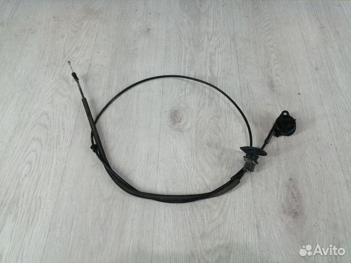 Трос капота Renault sandero stepway 2