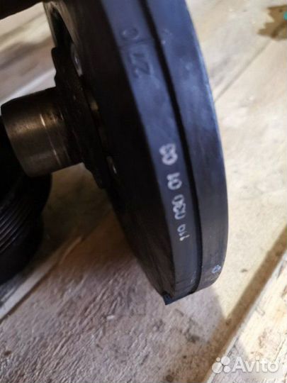 Демпфер шкив коленвала Mercedes-Benz M119