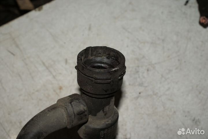 Патрубок радиатора Audi A4 B5 8D 8D0121055J