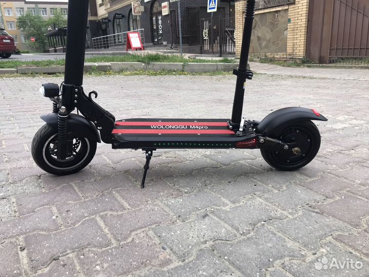 Электросамокат М4 PRO