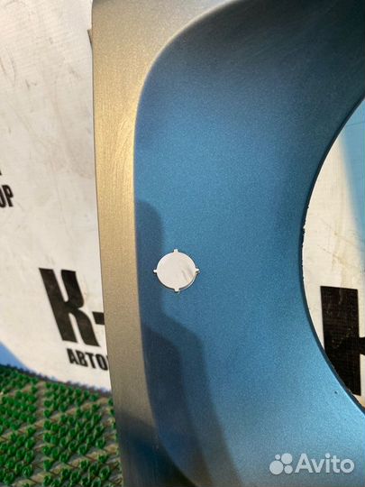 Накладка на фару передняя левая Mercedes-Benz