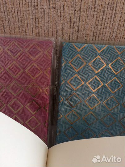 Записные книжки нелинованные разные