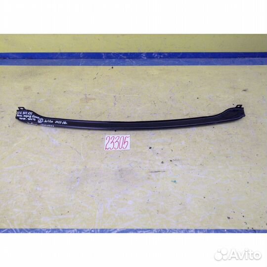 Volkswagen Jetta усилитель переднего бампера