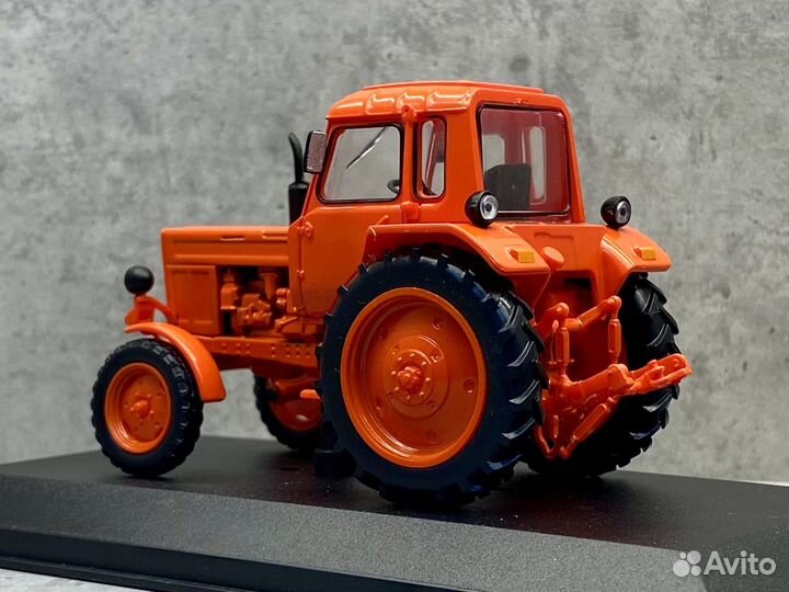 Коллекционная модель мтз-80 Hachette 1:43