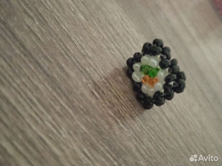 Фигурка из бисера