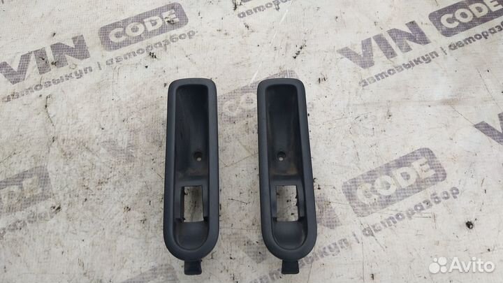 Накладка кнопки стеклоподъемника Renault Megan 2