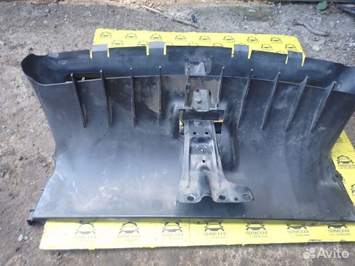 Porsche Cayenne 958 воздуховод центральный