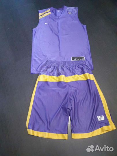 Баскетбольная форма Nike