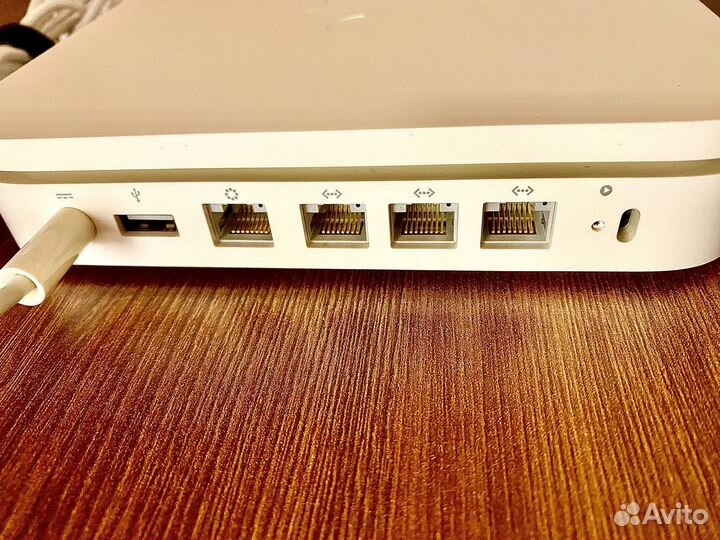 Роутер Apple Airport Extreme