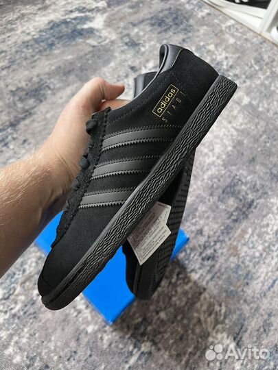 Кроссовки Adidas Stadt