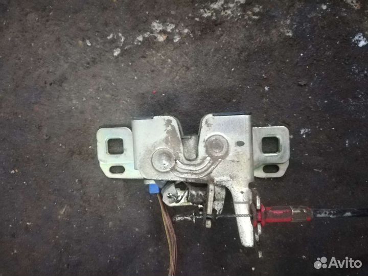 Замок багажника Форд Мондео 2