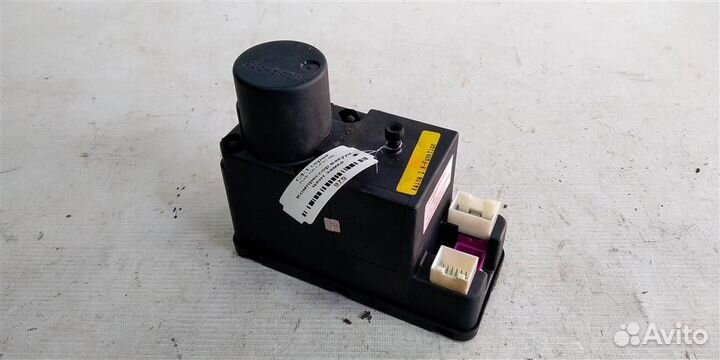 Компрессор вакуумный центрального замка Audi 100