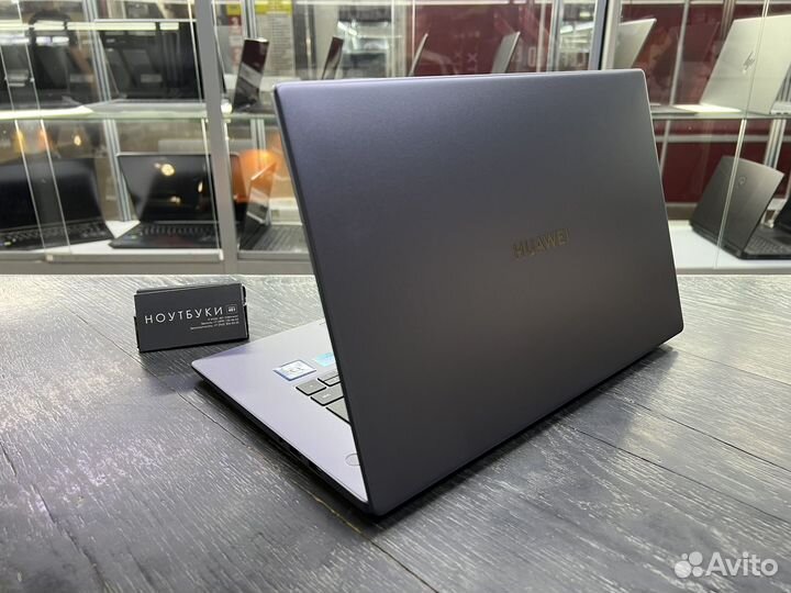 Новый ультрабук Huawei MateBook D15 i3/8/256