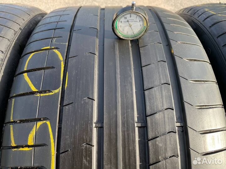 Pirelli P Zero PZ4 275/40 R20 и 315/35 R20